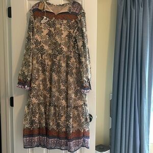 Easel Maxi Dress BNWT